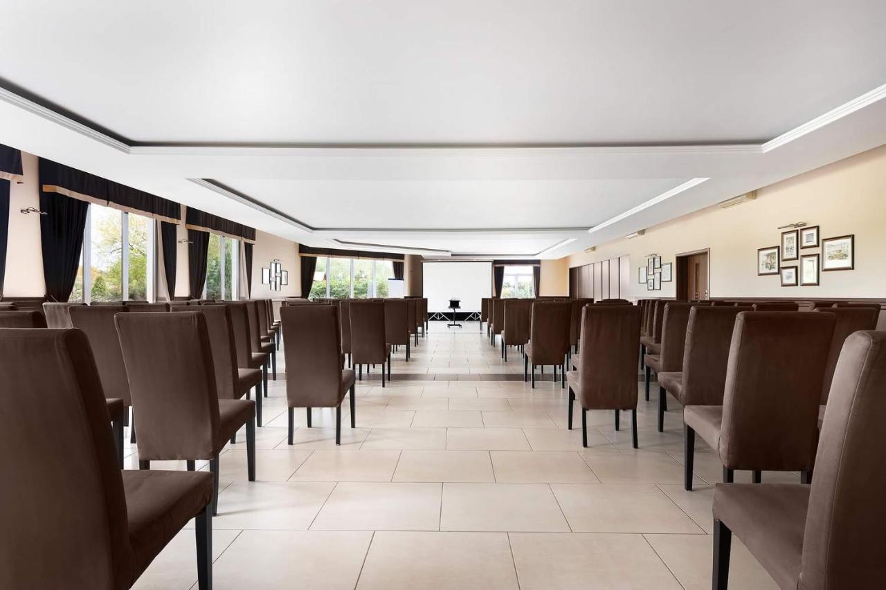 The Amber Business & Spa Hotel Oleśnica Dış mekan fotoğraf