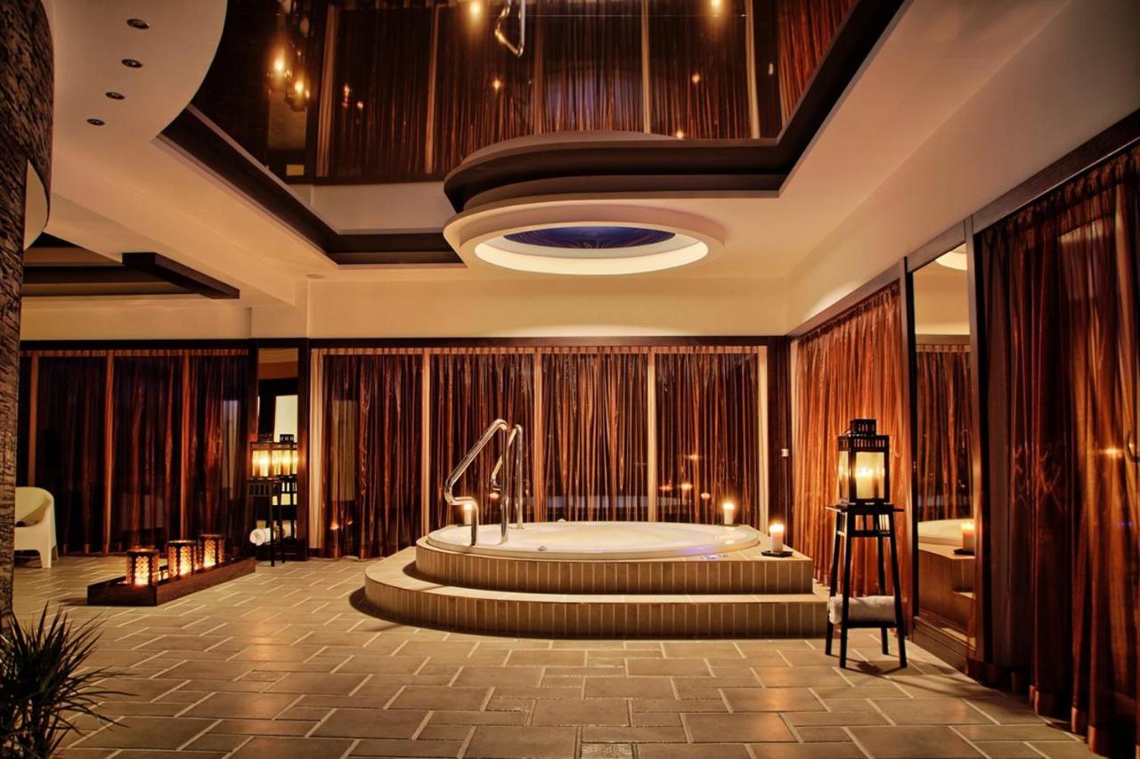The Amber Business & Spa Hotel Oleśnica Dış mekan fotoğraf