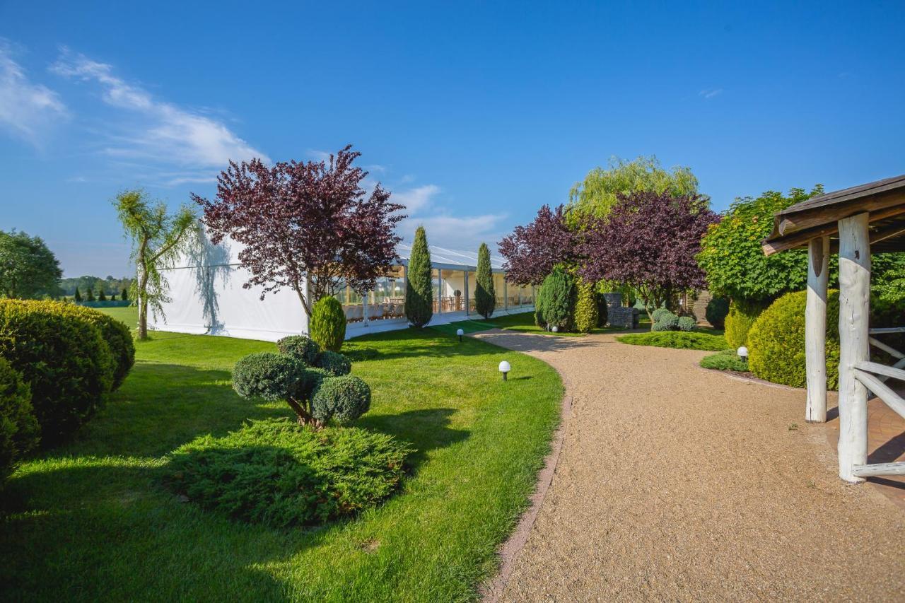 The Amber Business & Spa Hotel Oleśnica Dış mekan fotoğraf
